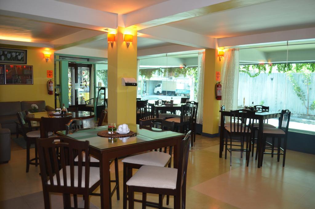 Franchise One Hotel Makati City Bagian luar foto