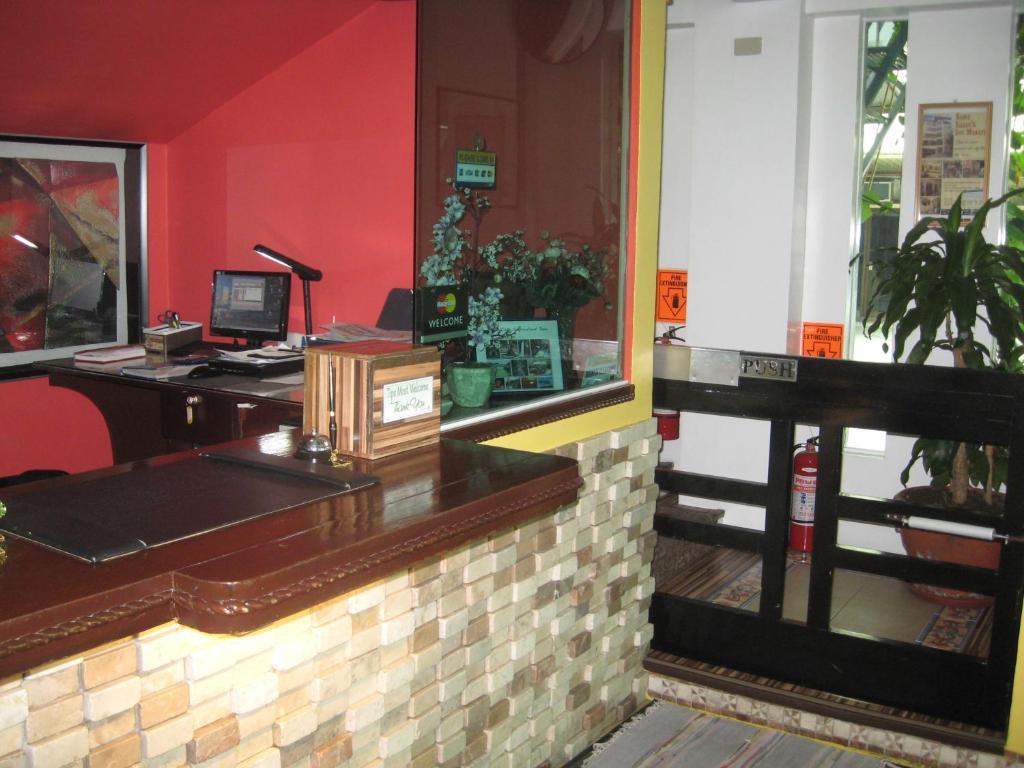 Franchise One Hotel Makati City Bagian luar foto